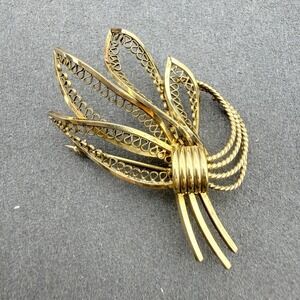 Win Brooch 12K Gold Filled Filigree Leaf Spray Vintage Cocktail